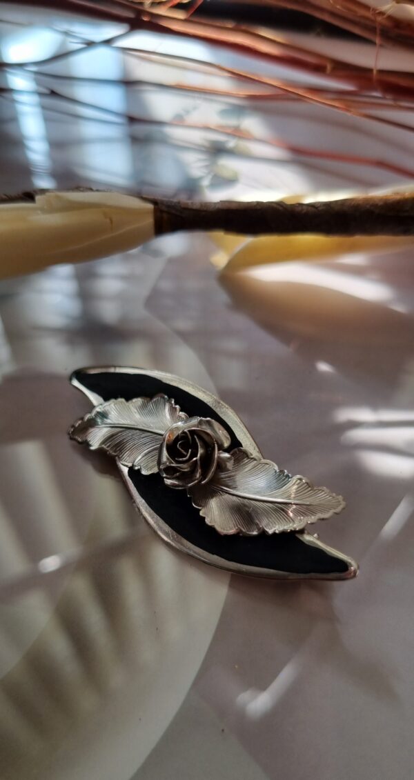 Vintage Silver brooch - Image 2