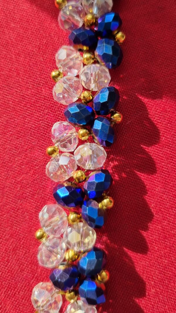 8mm Crystal bedded filed with 3mm gold beads