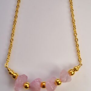 Unique uncut beads stone with 18k chain necklace, suitable for all occasions