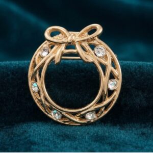 Christmas Wreath Brooch